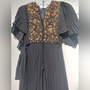 Noon By Noor Pleated Dress Size:6